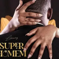 Liriany-Super-Homem.webp